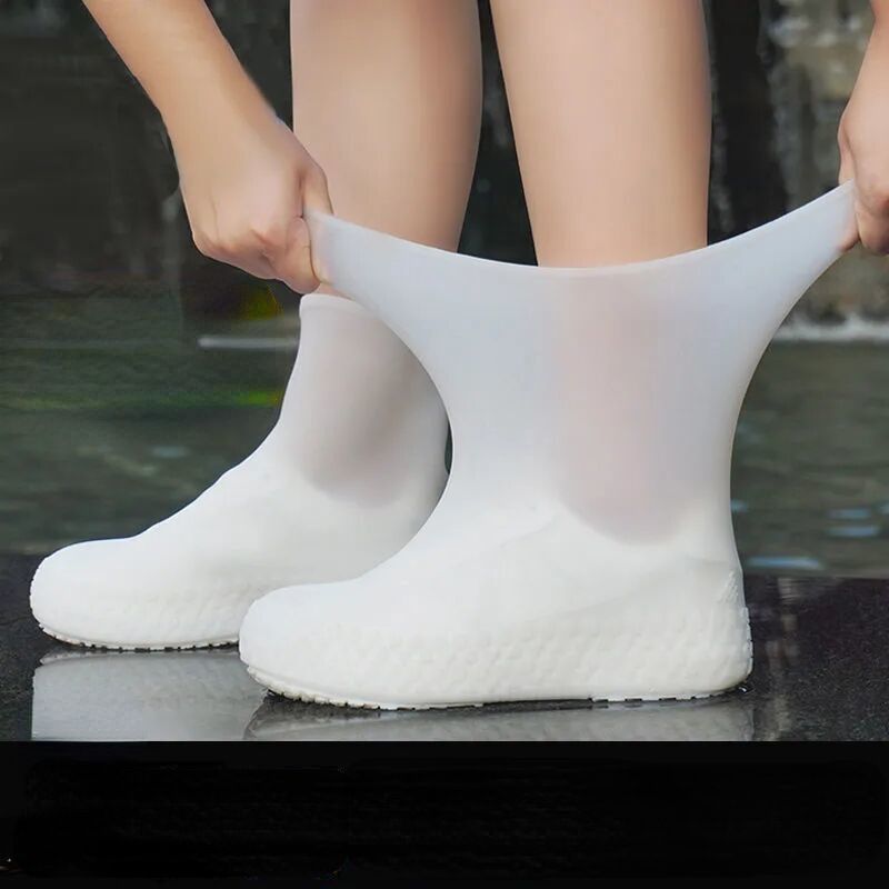 Outdoor waterproof shoe covers, portable, rainproof, anti-slip, snowproof, wear-resistant, adult latex shoe covers