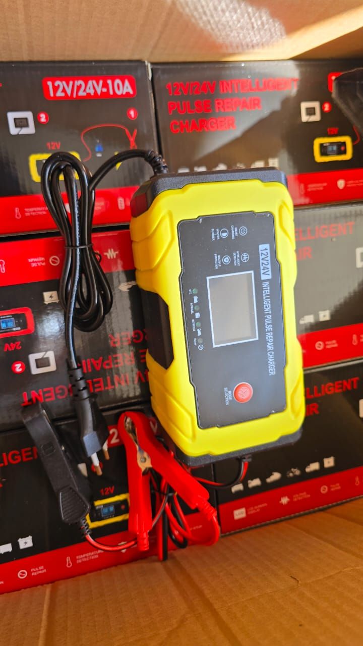 12V-24V 8A Full Automatic Battery-chargers Digital LCD Display Car Battery Chargers Power Puls Repair Chargers Wet Dry Lead Acid