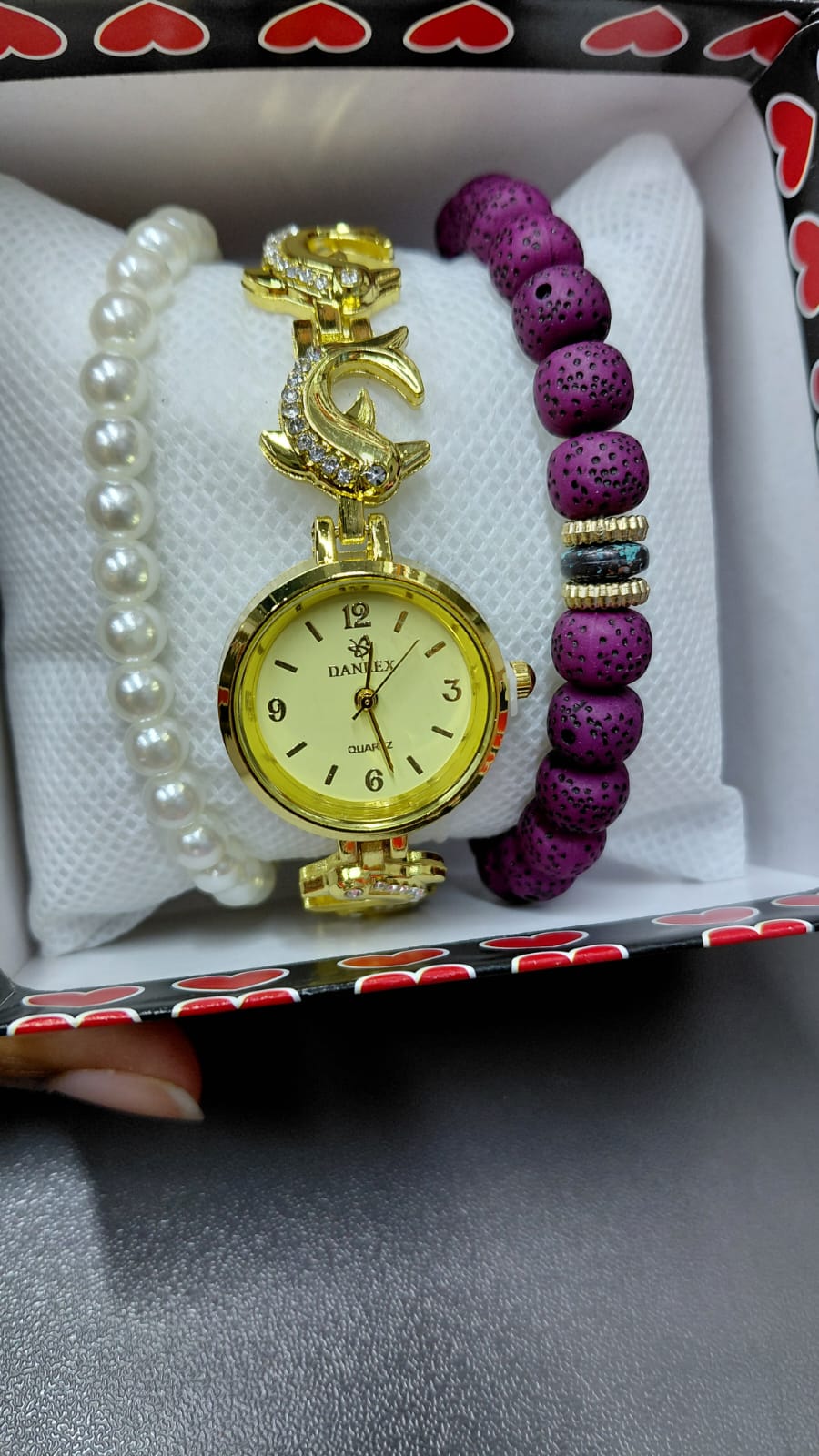 Ladies Wrist Watch Set with Free Bracelets – Elegant Women Quartz Wristwatch, Fashion Crystal Dial, Stainless Steel Band, Casual & Office Wear, Perfect Gift for Women & Girls