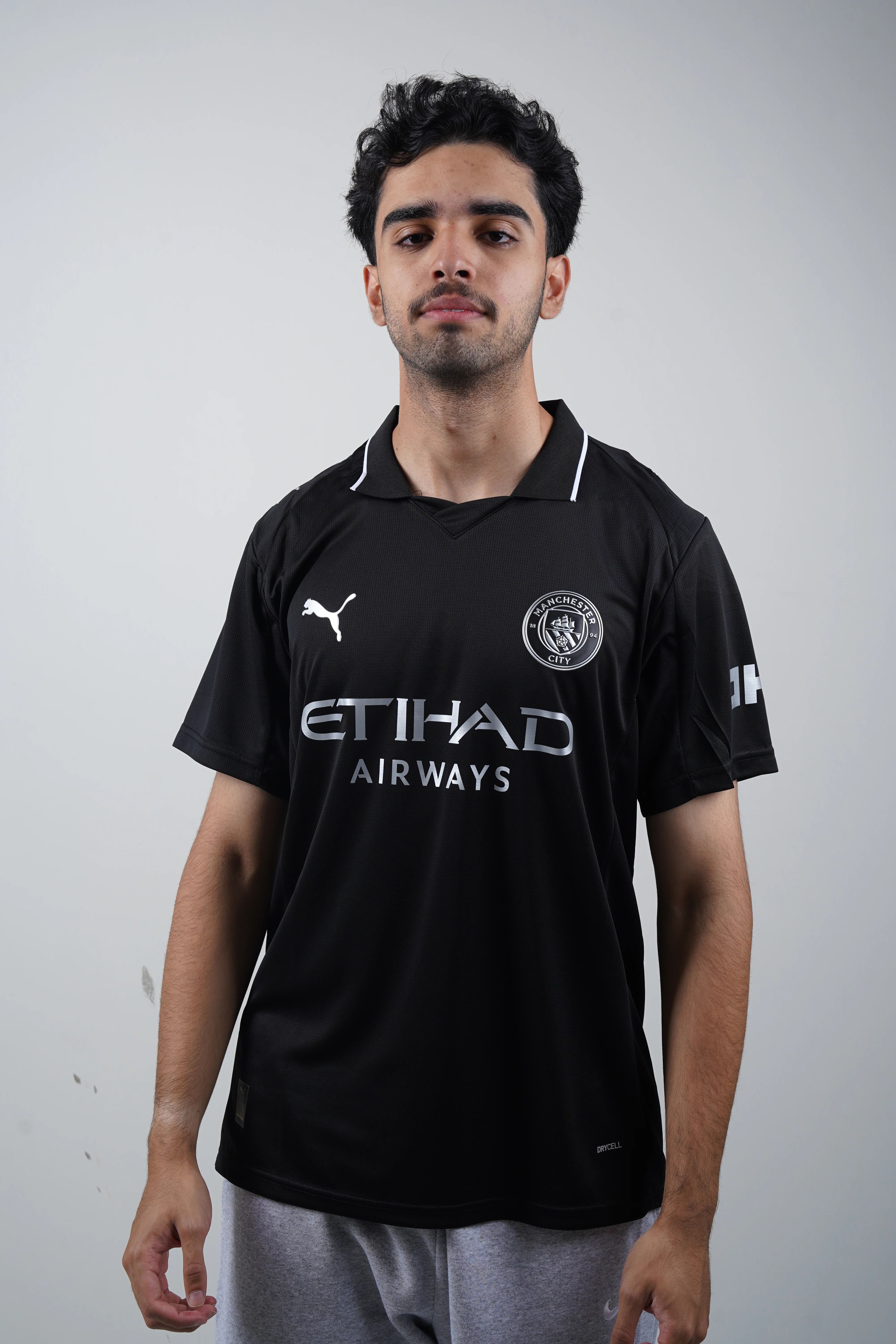 Man City Black Performance Football Jersey – Sleek, Modern, Sweat-Resistant Match Kit with Premium Comfort Design