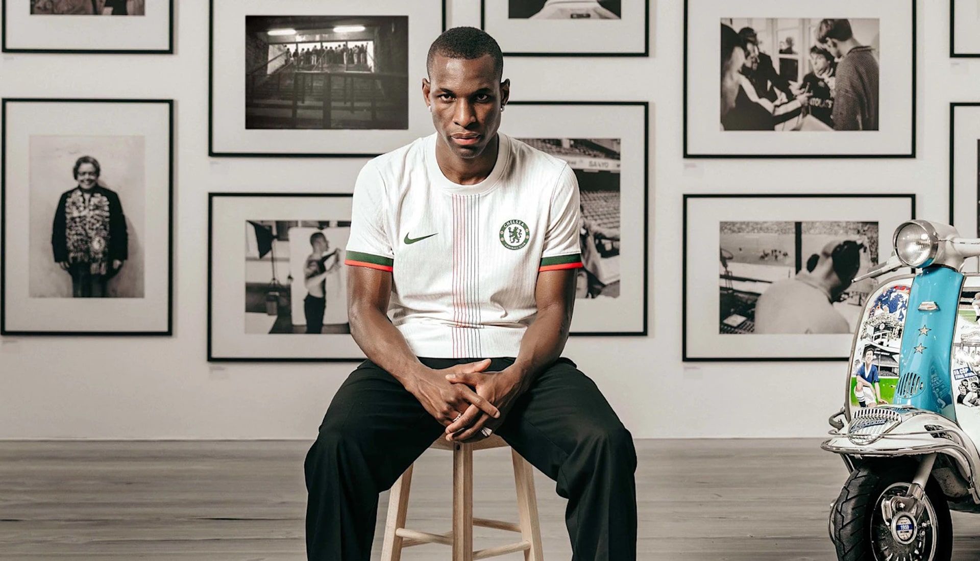 Chelsea 25/26 away white jersey. Lightweight, breathable, and quick-dry. Perfect for football, gym, training, and casual wear. Comfortable premium fit.