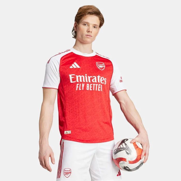 Arsenal 25/26 home red jersey. Lightweight, breathable, quick-dry fabric. Perfect for football, training, gym, and casual wear. Durable & premium finish.