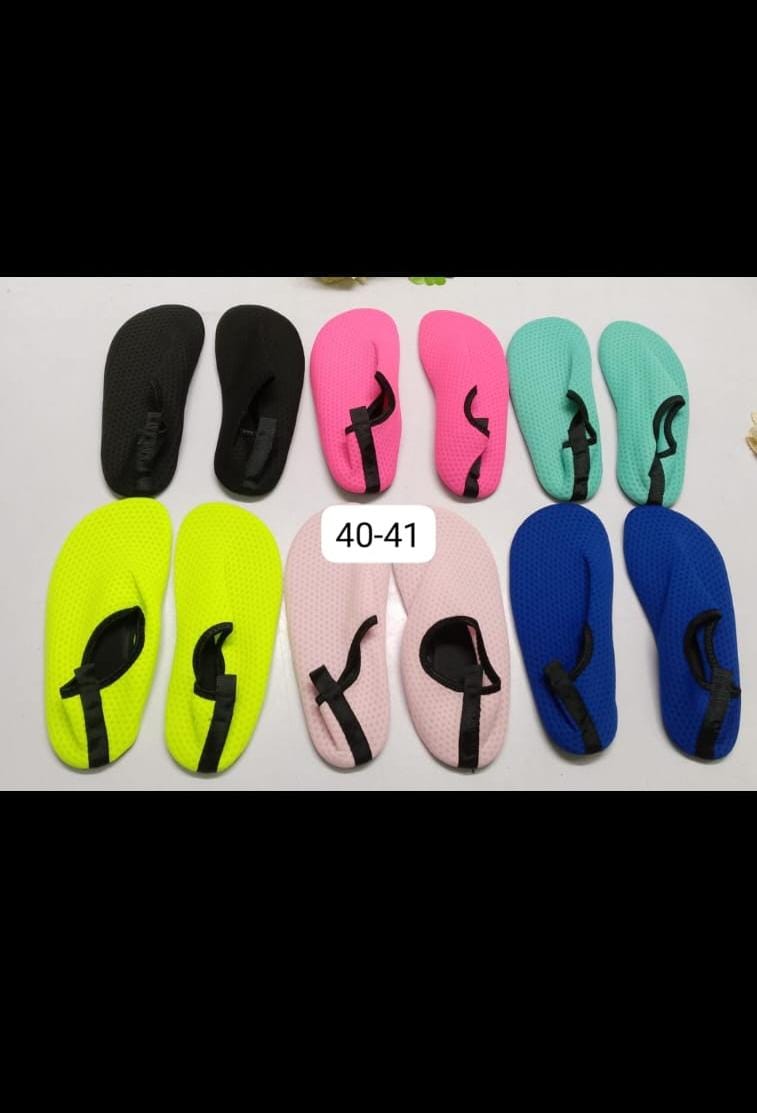 Multipurpose Water Shoes – Outdoor, Indoor, Gym & Swimming Shoes, Quick-Dry, Size 44-45. Quick-dry, lightweight, and comfortable. Available in size 44-45.