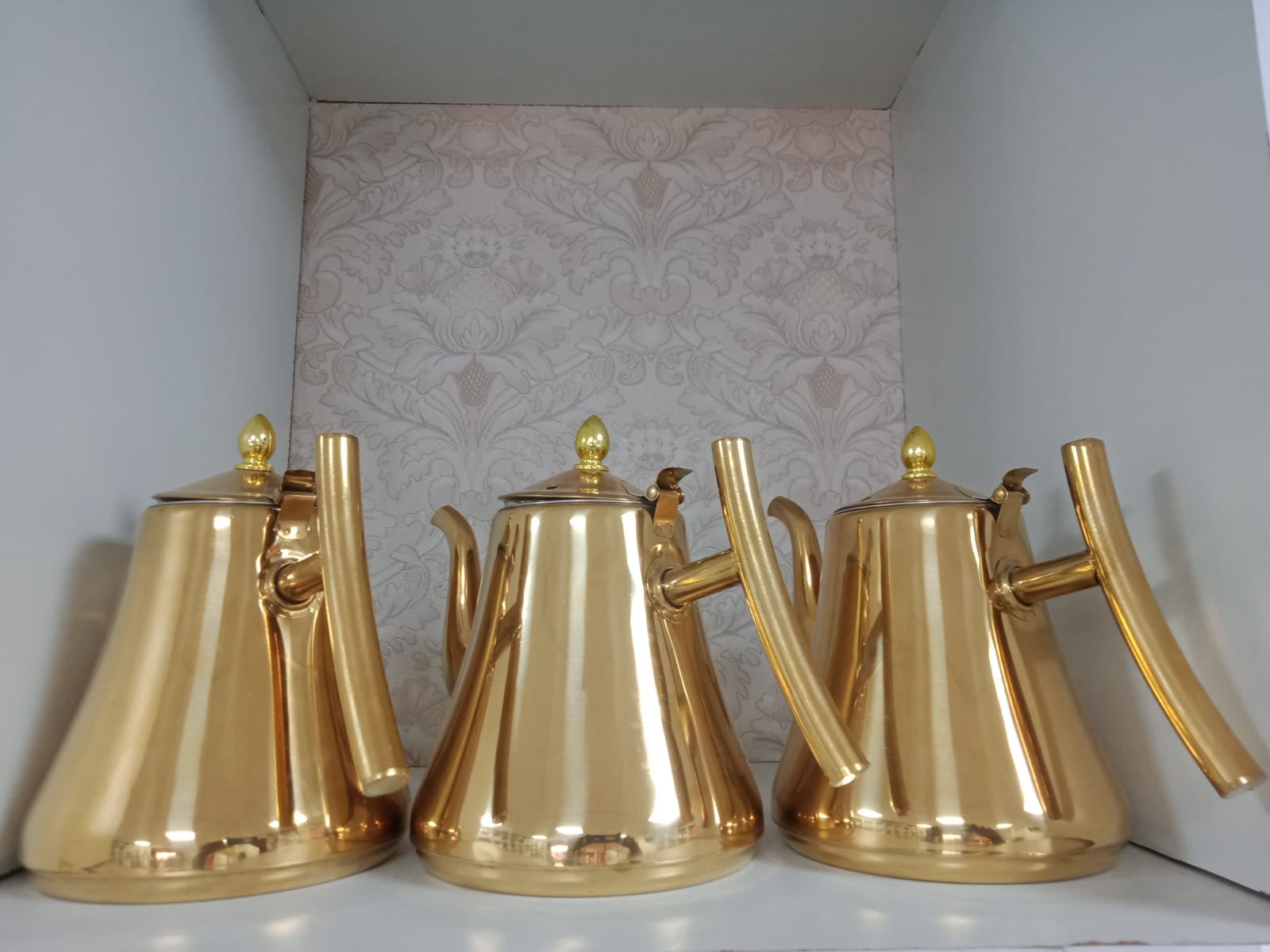 2 LITRES KASHI STAINLESS STEEL ELECTRIC KETTLE - This electric kettle boils water faster than a microwave and safer than using a stovetop kettle Perfect for college dorms (1pc)