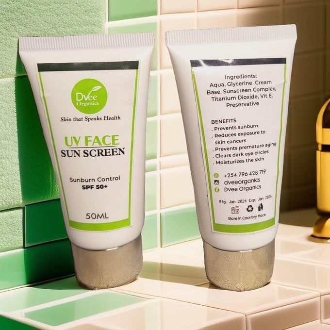 Dvee Organics UV Face Sunscreen SPF 50+ - Mineral Sunscreen With No White Cast/Non Comedogenic
