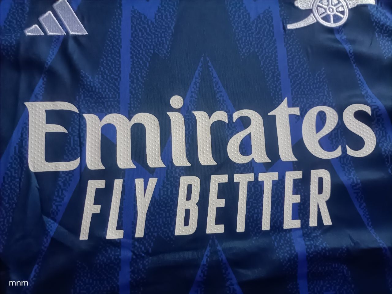 🔥🔥 MUST HAVE ARSENAL JERSEY (NIGHT BLUE). Few units remaining, grab one before they run out.