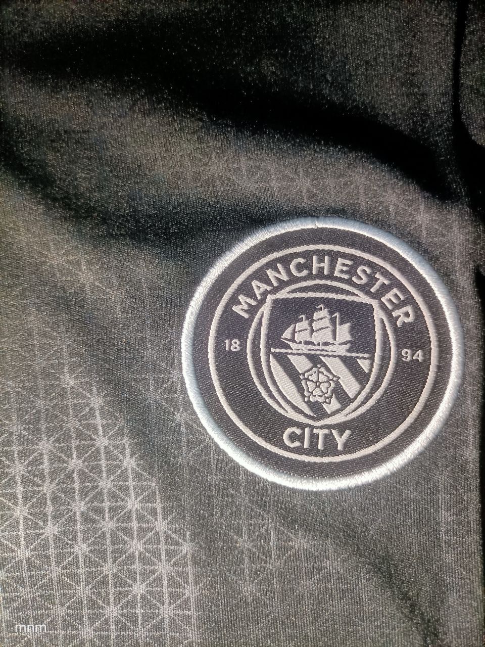 ALERT PRICE DROP!! Manchester City 2025/26 Away Jersey – "Legacy Edition" All-Black. Celebrate City’s history with this stunning 2025/26 Away Kit.