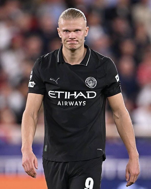 ALERT PRICE DROP!! Manchester City 2025/26 Away Jersey – "Legacy Edition" All-Black. Celebrate City’s history with this stunning 2025/26 Away Kit.