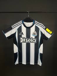 Newcastle 25/26 season "Monochrome" Edit: Iconic Aura Only. This isn't just a kit; it’s a high-contrast streetwear staple that screams "Main Character Energy." This is the final boss of jerseys.