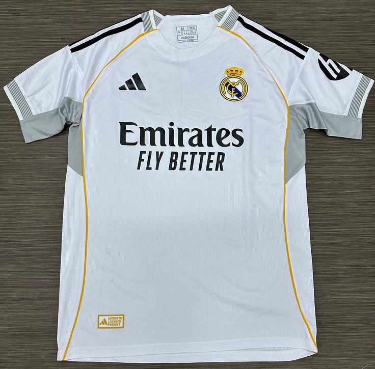 🔥🔥HOT SALE!! (WHITE) REAL MADRID JERSEY.