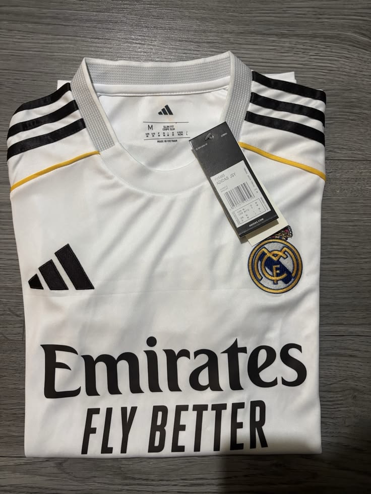 🔥🔥HOT SALE!! (WHITE) REAL MADRID JERSEY.