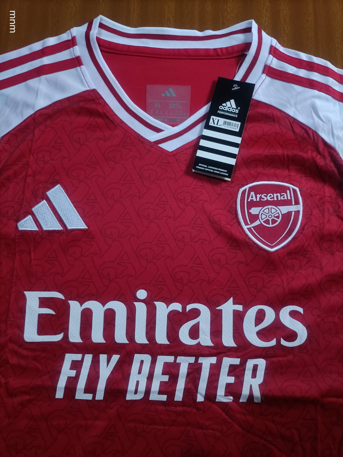 🔥🔥RED Arsenal 2025/26 Home Jersey. This is more than just a piece of sportswear.  It's designed to hug the body for a streamlined, athletic look.