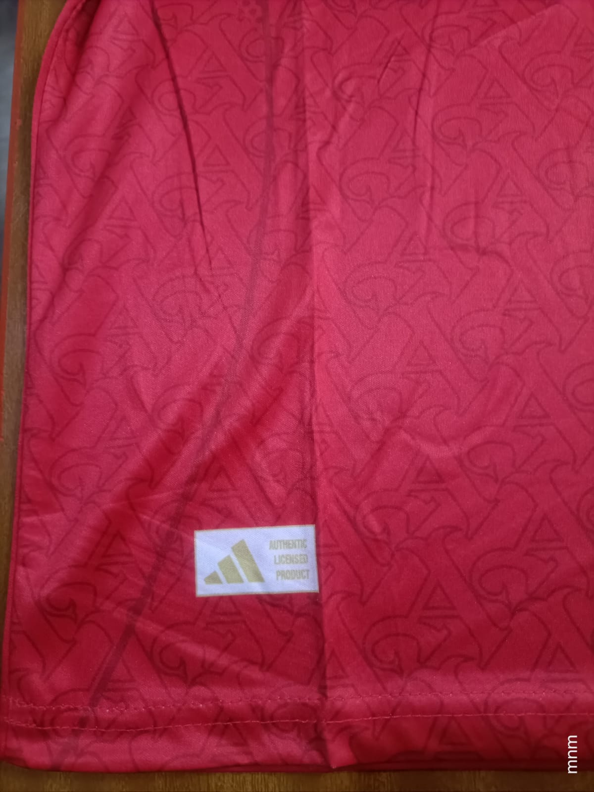 🔥🔥RED Arsenal 2025/26 Home Jersey. This is more than just a piece of sportswear.  It's designed to hug the body for a streamlined, athletic look.