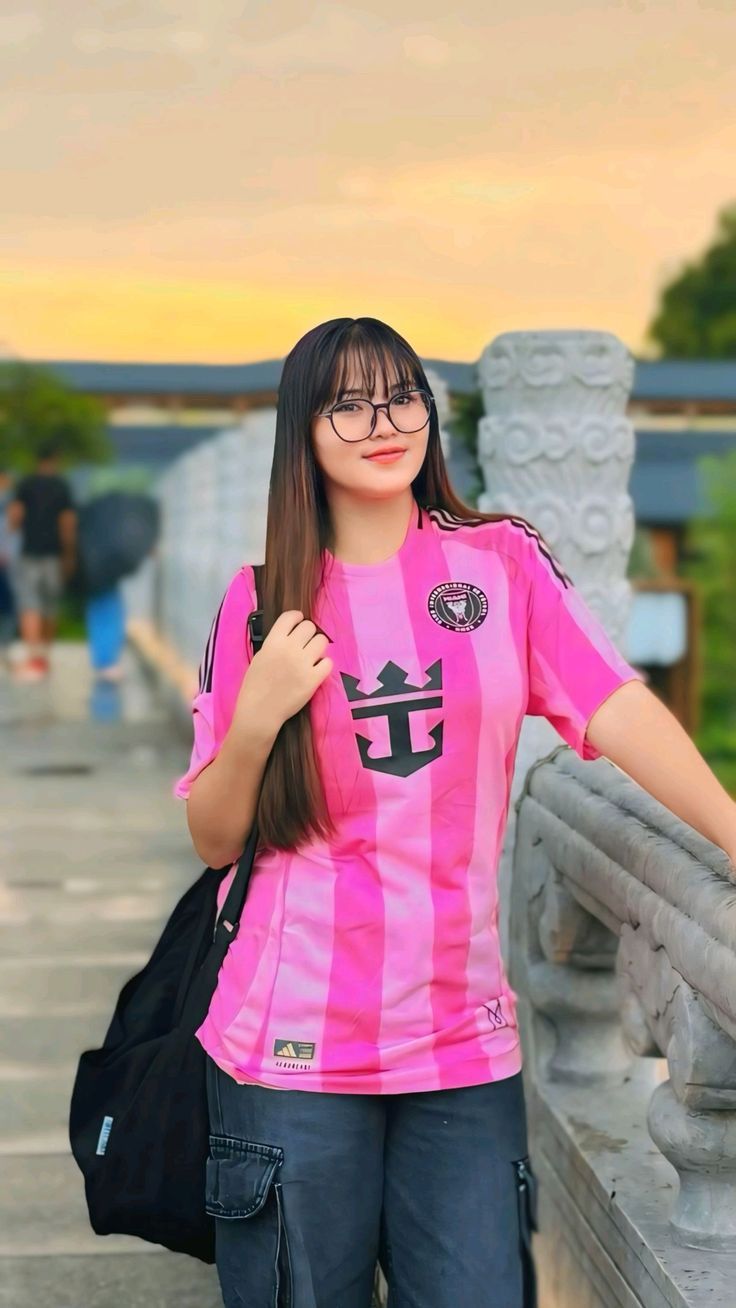 🔥🔥HOT SALE, GRAB YOUR LOVED ONE THIS LOVELY JERSEY. Inter Miami CF 2024/25 Home Jersey – Pink (Royal Caribbean Edition).