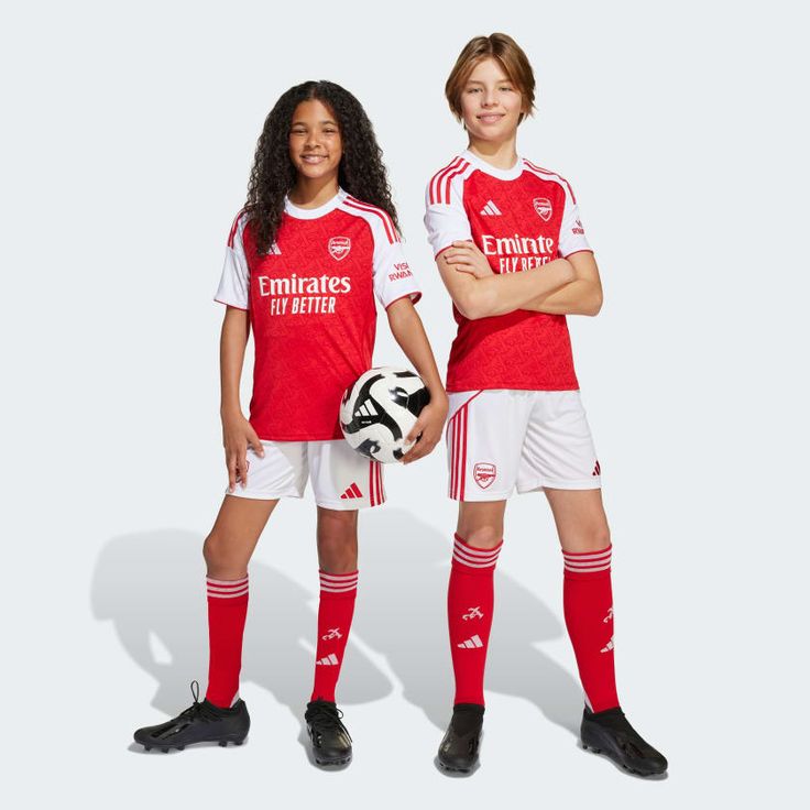 PRICE DROP! Arsenal FC Kids' Away Kit 25/26 – Full 2-Piece Jersey & Shorts Set. Tired of replacing worn-out play clothes? Our Arsenal Away Set is engineered for the high-impact energy of active kids.
