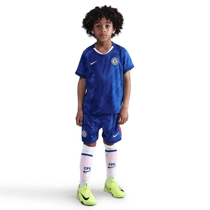 👎👎PRICE DROP!! Chelsea 25/26 Kids' Home Match Kit – Breathable Blue Jersey & Shorts set for girls and boys. Lightweight, breathable, and ready for every goal celebration. ⚽✨