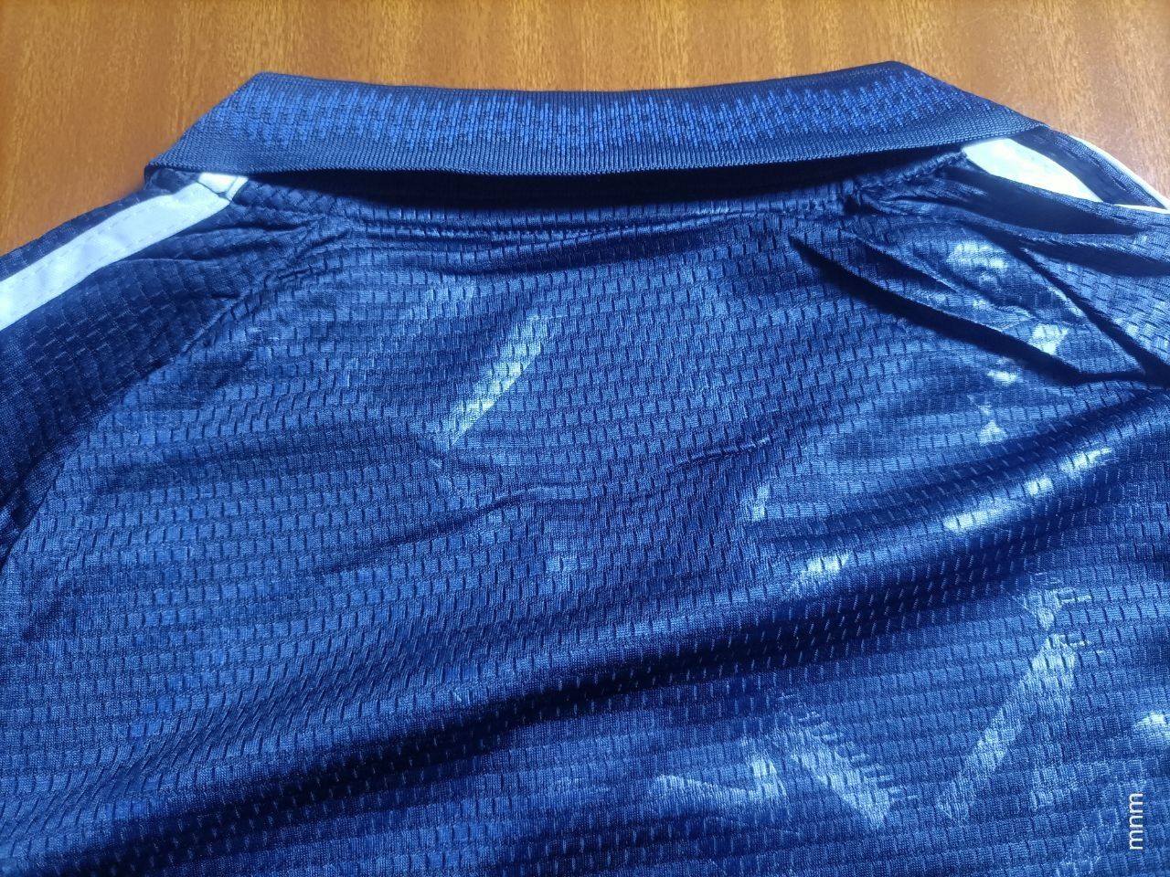 MAN UTD 24/25 Away Authentic Jersey. Own the same look the pros wear on the road. This isn't just a fan shirt; it’s the Authentic Player Version of the Manchester United 2024/2025 Away jersey.