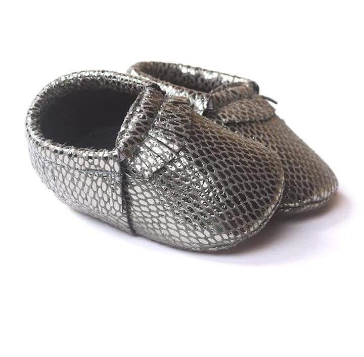 Leather Baby Moccasins Hard Soled Tassel Crib Toddler Shoes for Boys and Girls (6-14 Months)