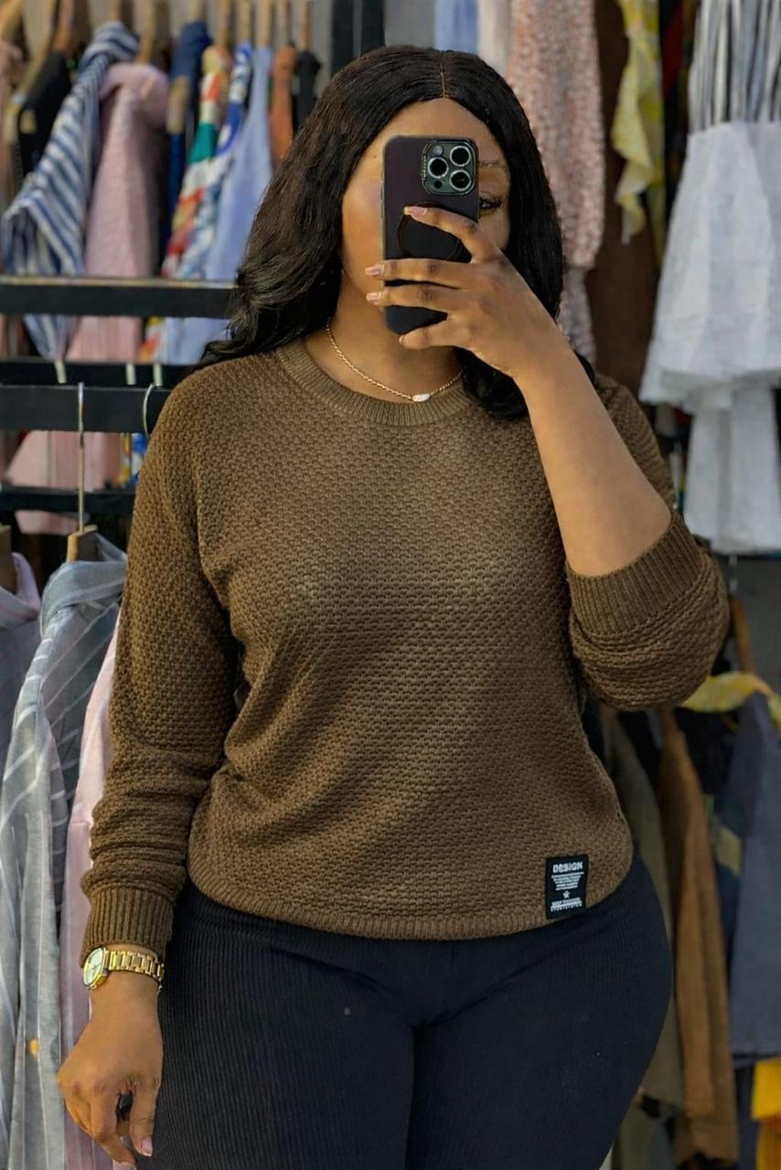 The Free Size Ivory Luxe Textured Knit Sweater is the perfect blend of comfort, simplicity, and elevated everyday style.