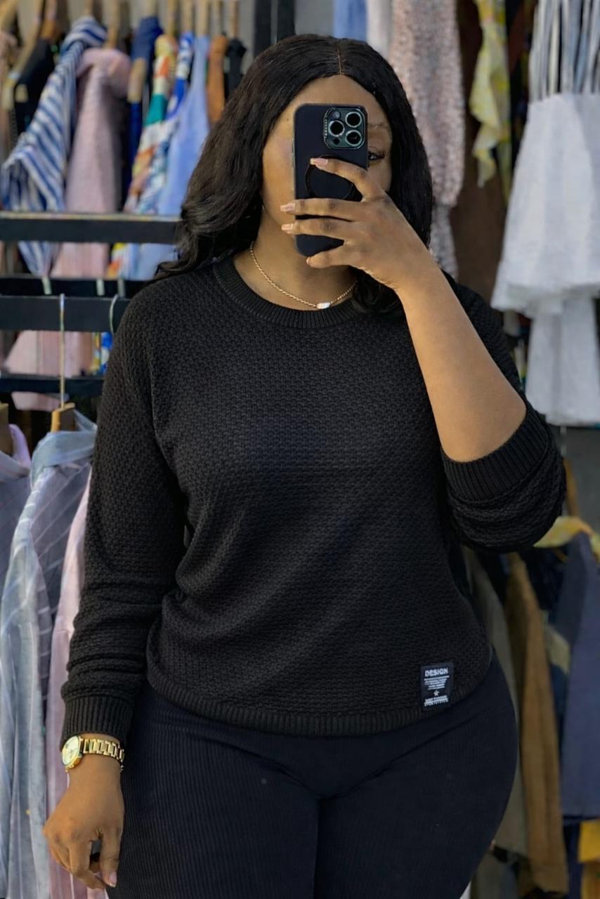 The Free Size Ivory Luxe Textured Knit Sweater is the perfect blend of comfort, simplicity, and elevated everyday style.