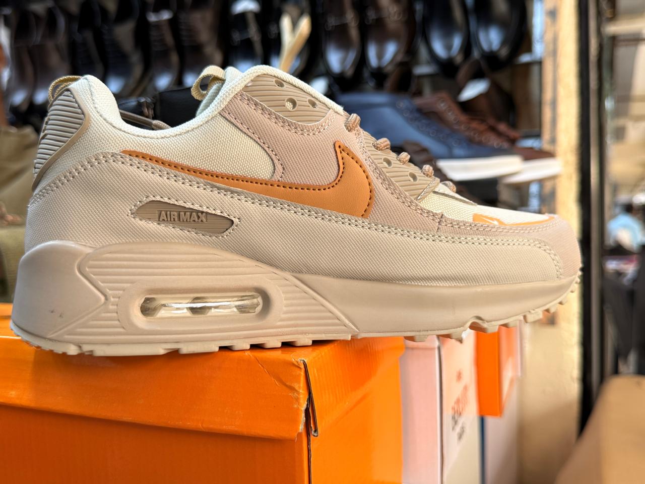 Men UrbanTrail Summit Pro Sneakers – a perfect blend of street style and outdoor durability. Size 40 - 45.