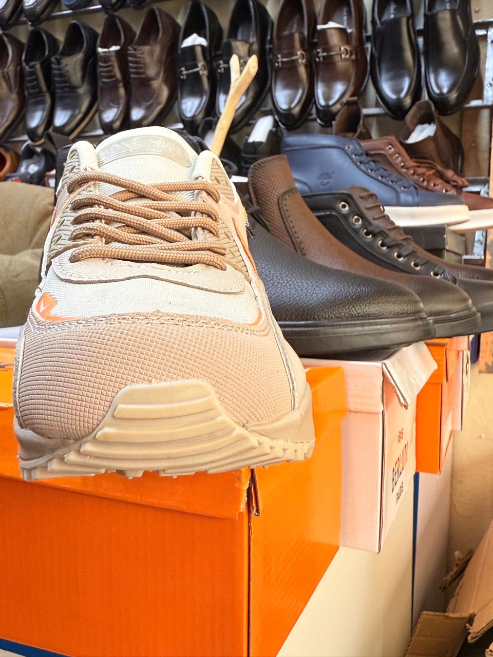 Men UrbanTrail Summit Pro Sneakers – a perfect blend of street style and outdoor durability. Size 40 - 45.