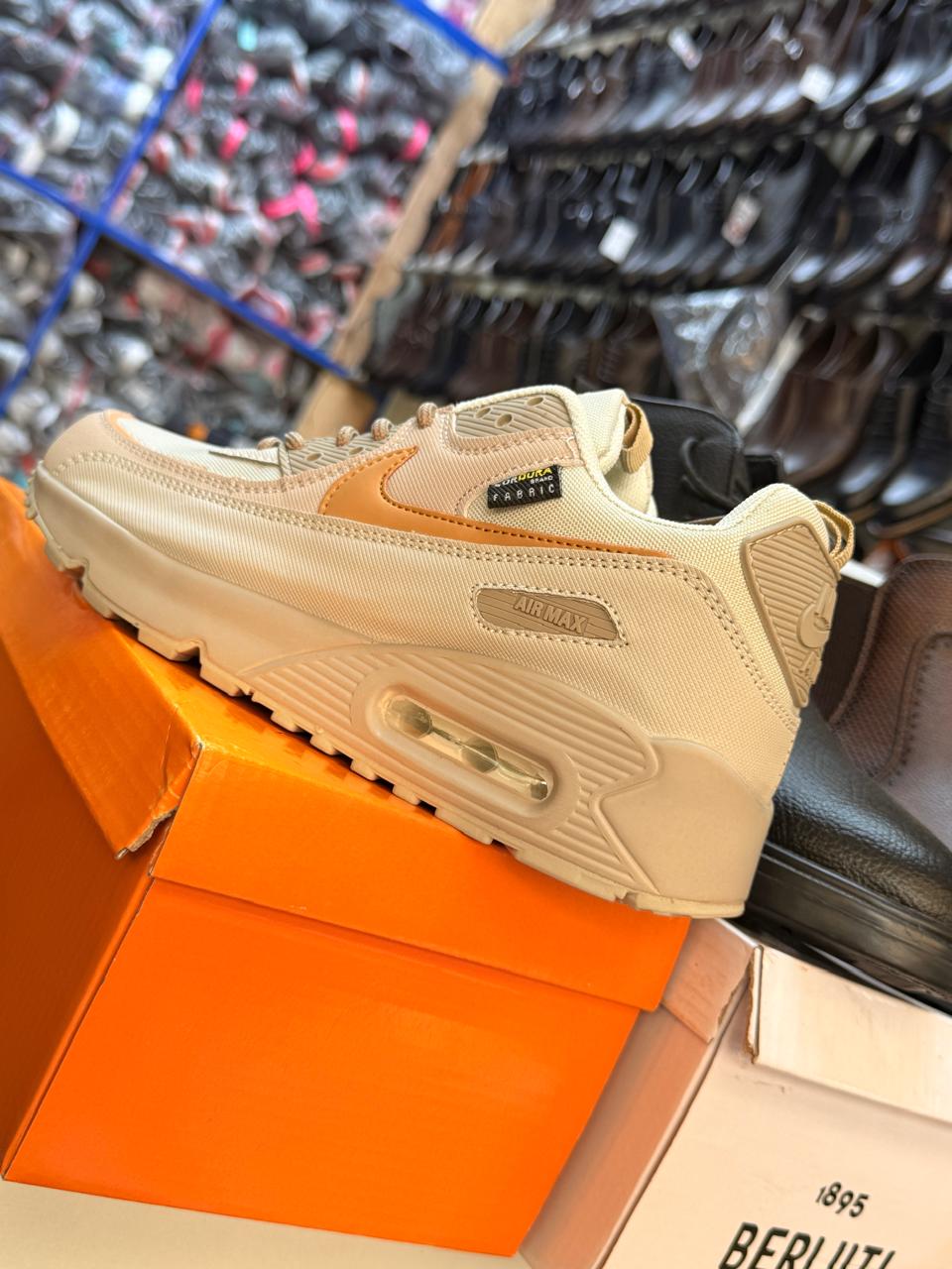 Men UrbanTrail Summit Pro Sneakers – a perfect blend of street style and outdoor durability. Size 40 - 45.