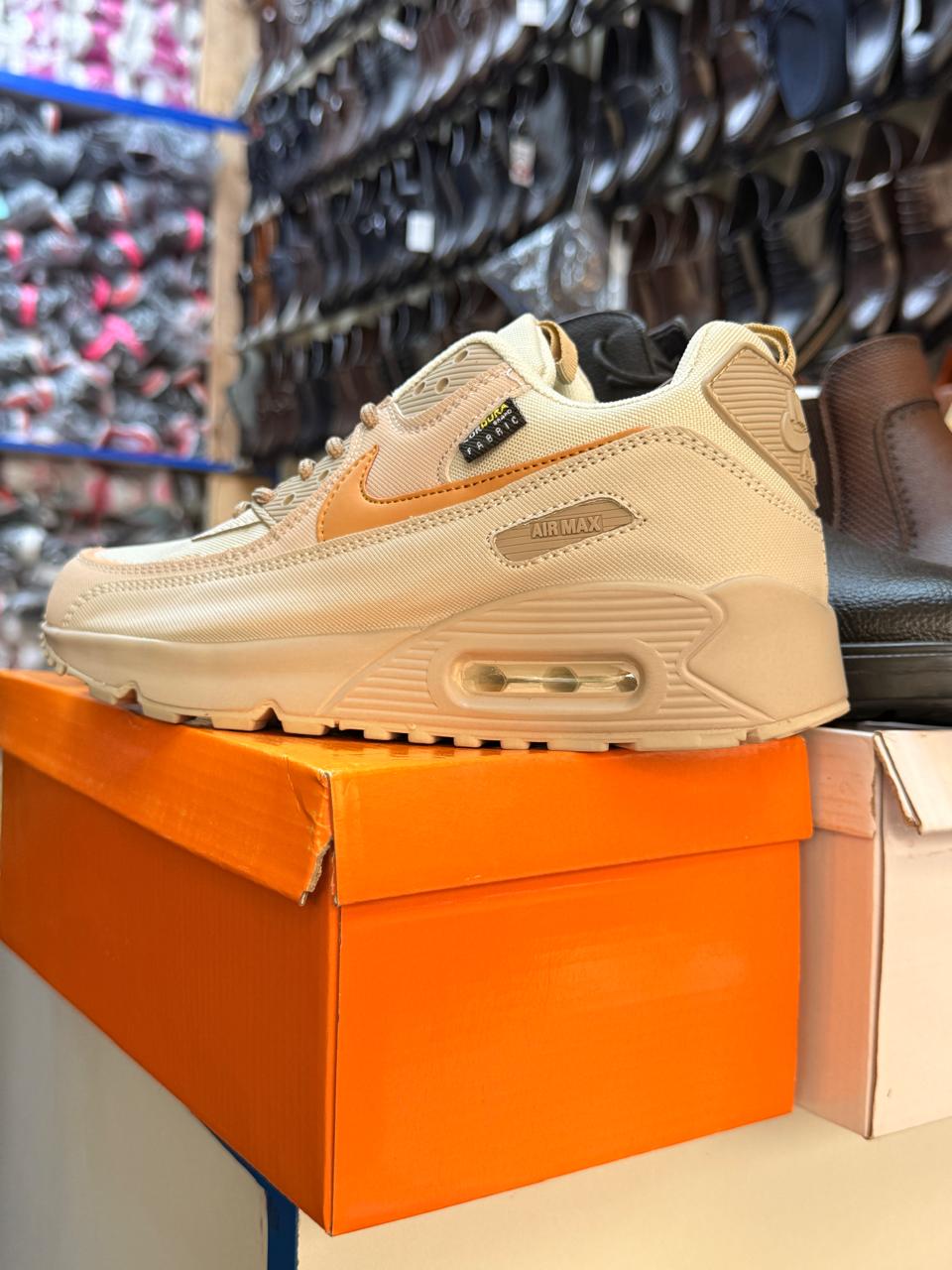 Men UrbanTrail Summit Pro Sneakers – a perfect blend of street style and outdoor durability. Size 40 - 45.