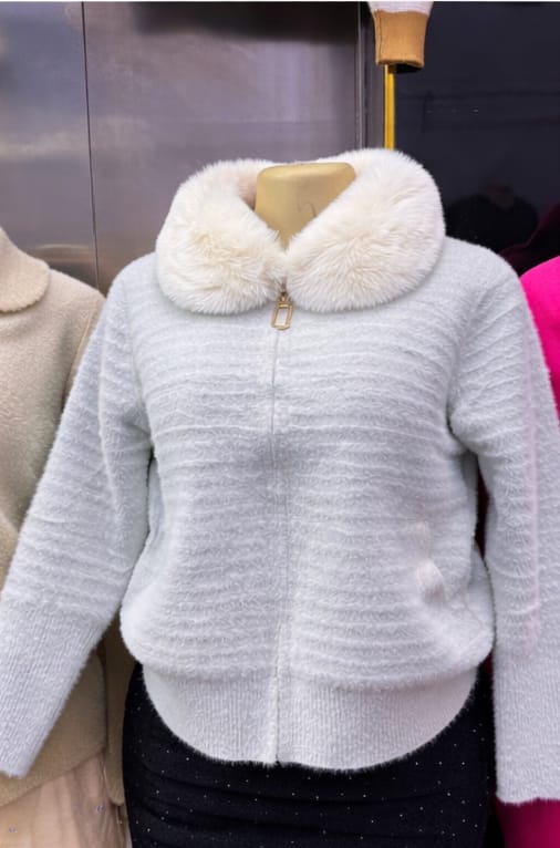 Women's Ivory Luxe Fur-Collar Knit Sweater- One size can  fit All-sophisticated and elegant piece designed to bring warmth, comfort, and timeless style to your wardrobe.