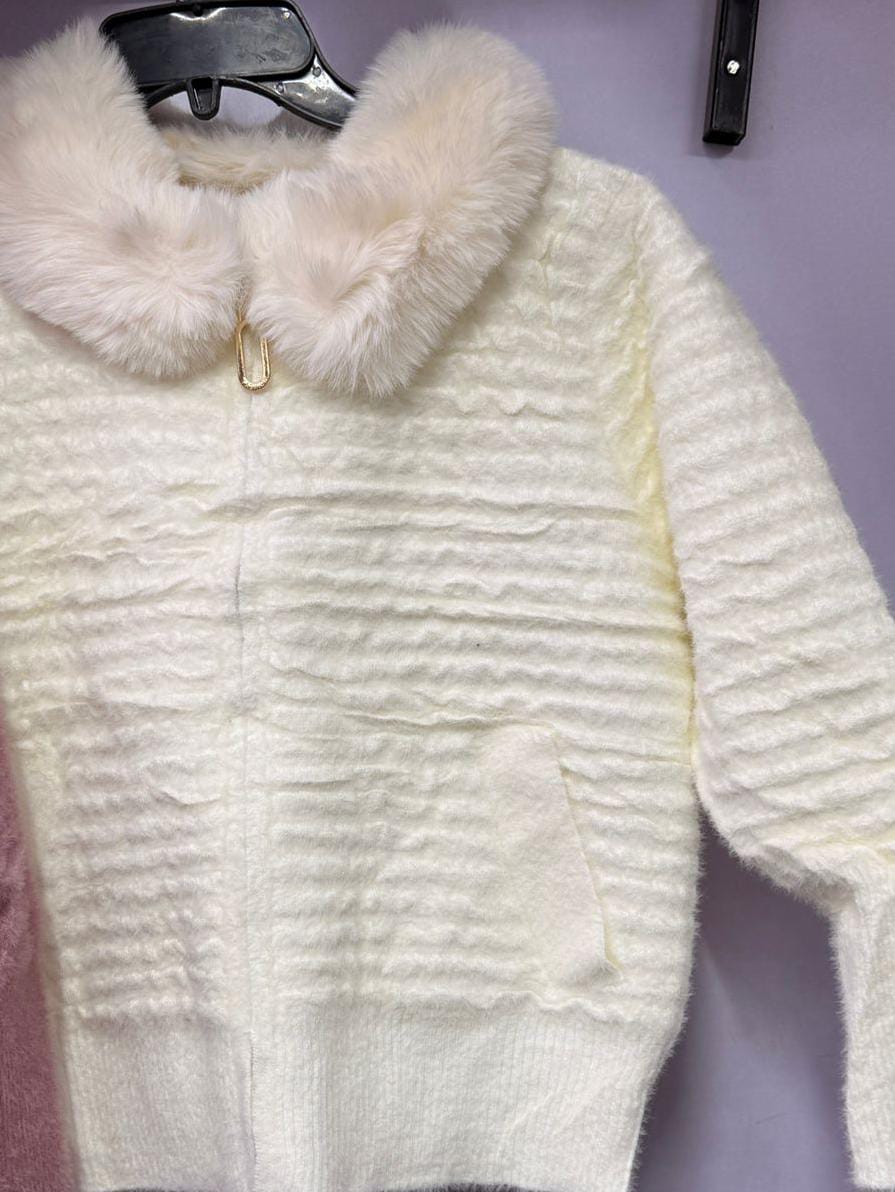 Women's Ivory Luxe Fur-Collar Knit Sweater- One size can  fit All-sophisticated and elegant piece designed to bring warmth, comfort, and timeless style to your wardrobe.