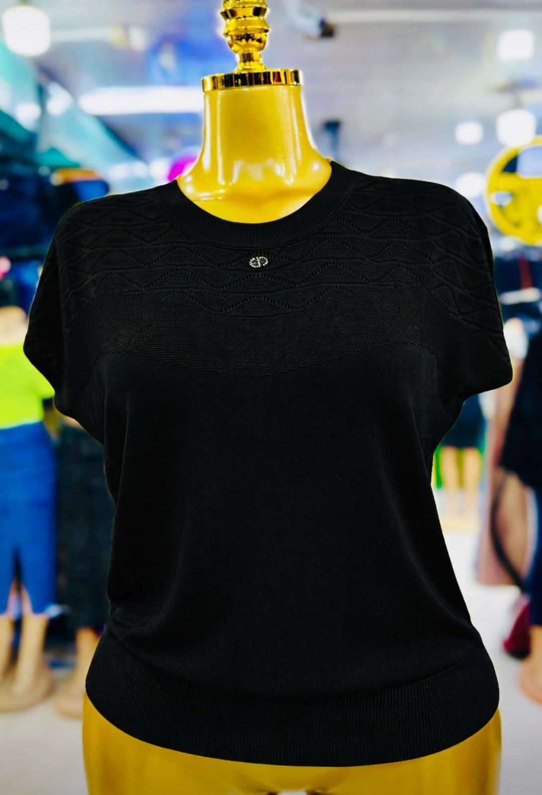 The Golden Aura Luxe Knit Top-One size fits ALL- designed to elevate everyday style with a touch of refined elegance. Its radiant one instantly captures attention, making it a standout piece.