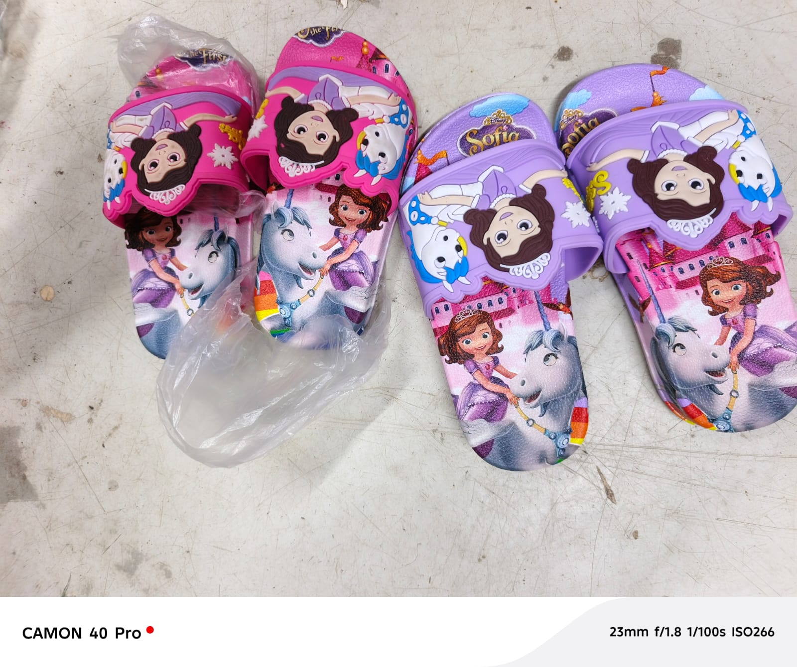 “Kids Cartoon-Themed Slide Sandals – Lightweight Anti-Slip Summer Slippers with Soft Cushioned Sole, Bright Colors & Fun Character Design for Boys and Girls” HAS SMALL FITTING SELECT NEXT NUMBER