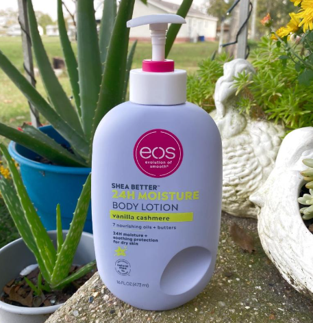 Orignal EOS Shea Better 24H Moisture Body Lotion – Vanilla Cashmere (16 fl oz / 473mL) 24-Hour Moisture Body Lotion in Vanilla Cashmere.