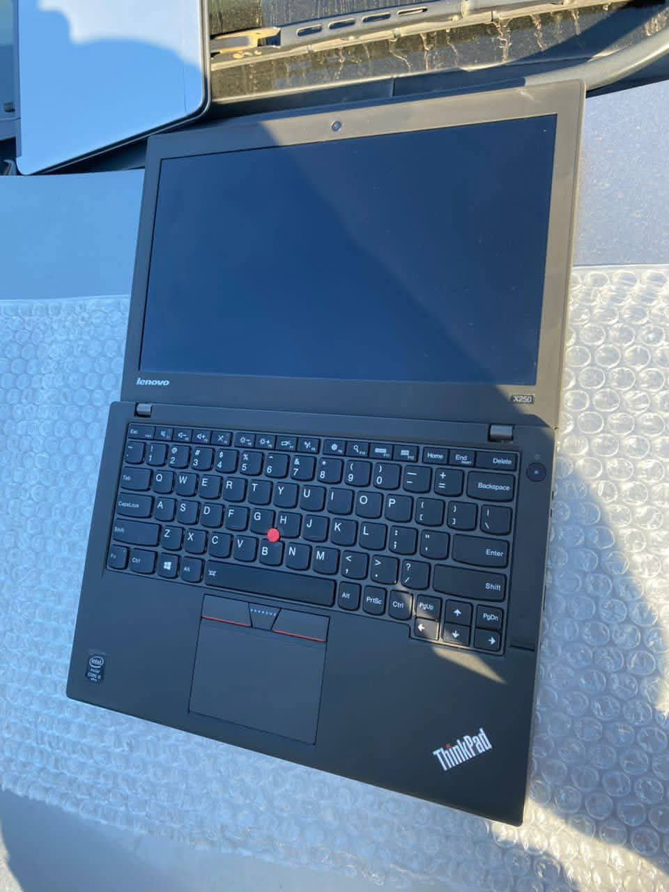 (SPECIAL OFFER) LENOVO THINKPAD X250 /CORE I5 /8GB RAM / 256GB SSD / 13 INCH HD DISPLAY / WINDOWS 11 PRO / ENGLISH KEYBOARD / NOTEBOOK LAPTOP / 6 MONTH WARRANTY