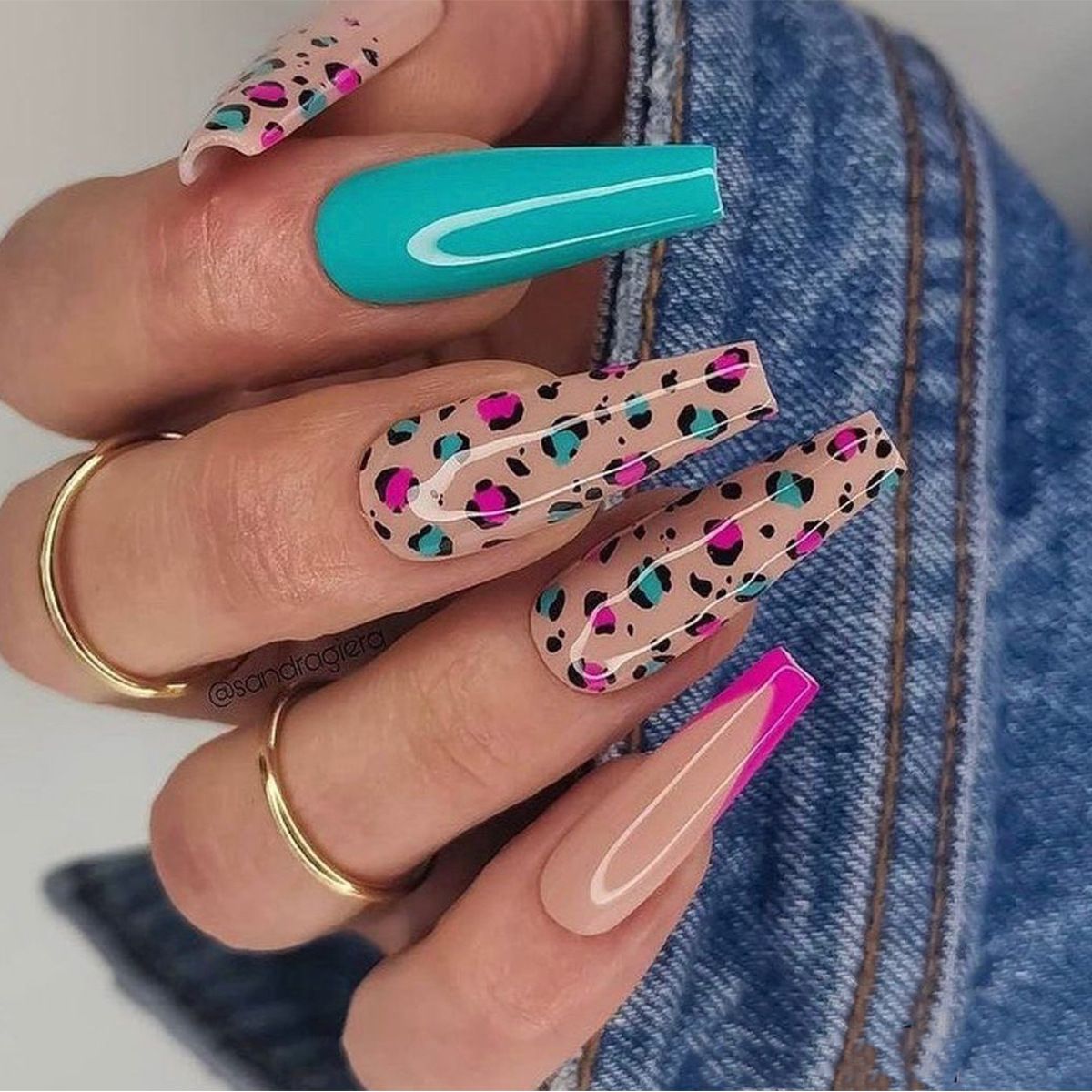 24 PCS Stiletto Fake Nails Sharp Design Adhesive Nails Free Glue Included