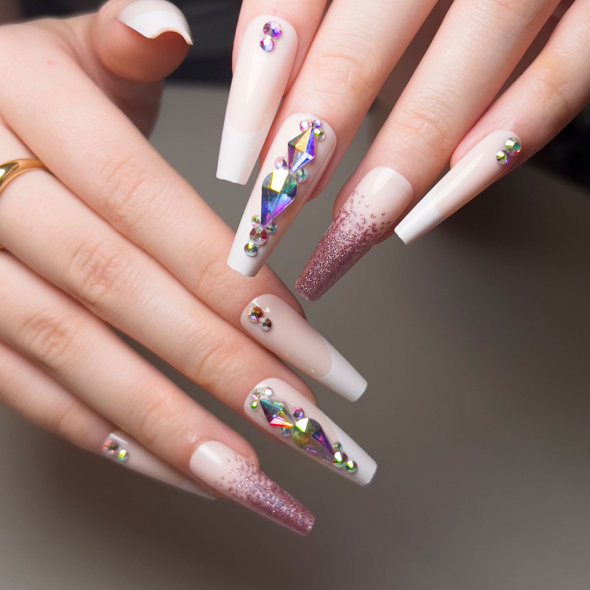 24 PCS Halloween Fake Nails Spooky Pattern Nail Stickers Free Glue Included