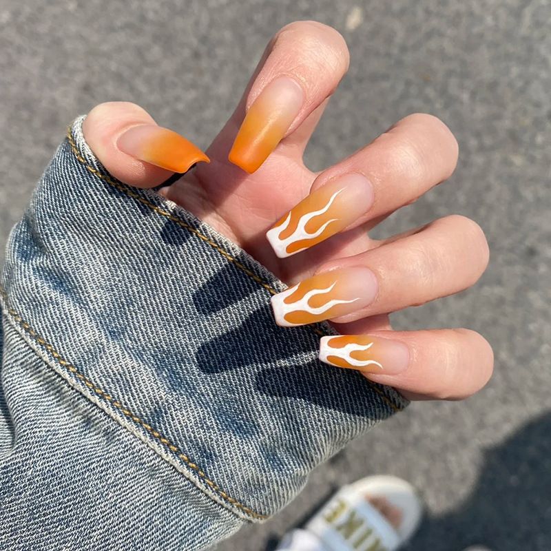 24 PCS Smudge Proof Fake Nails Finish Press On Nails Free Glue Included