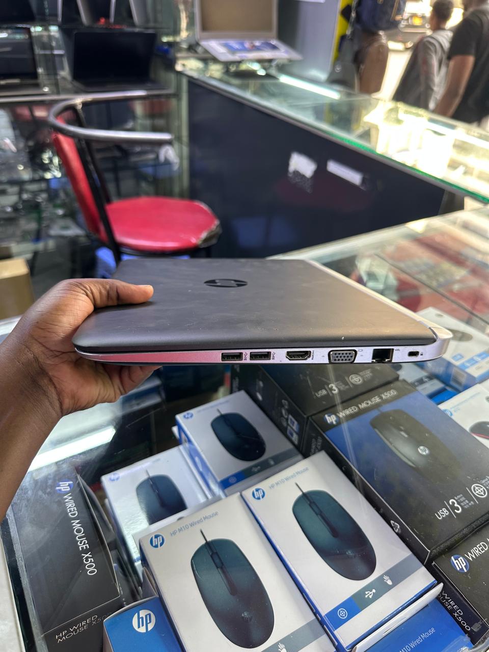 256 GRADE A HP PROOBOOK 440G3 INTEL CORE I5 6TH GENERATION 8GB RAM 256 SSD 13.6 SCREEN INCH WITH SPEED OF 2.5GHz