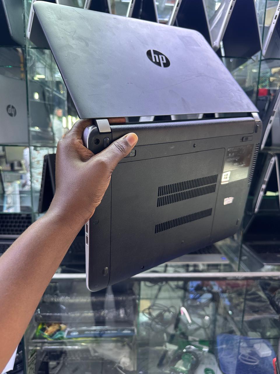 256 GRADE A HP PROOBOOK 440G3 INTEL CORE I5 6TH GENERATION 8GB RAM 256 SSD 13.6 SCREEN INCH WITH SPEED OF 2.5GHz