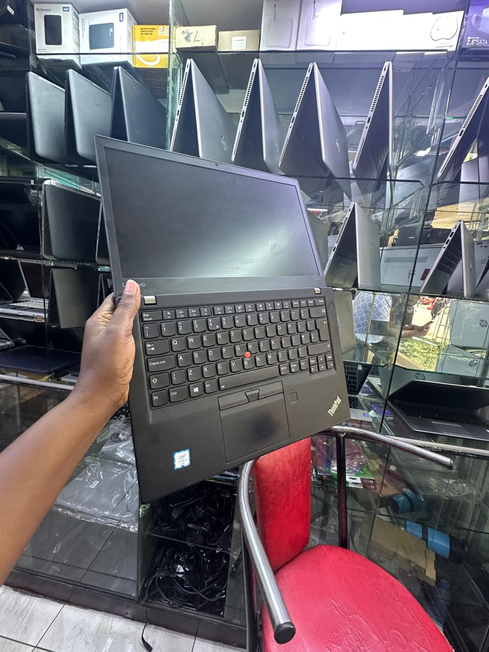 CLEAN  EX UK LENOVO THINKPAD T470S INTEL CORE I5 6TH GENERATION 8GB RAM 256SSD 14 INCH DISPLAY 6 MONTH OF WARANT