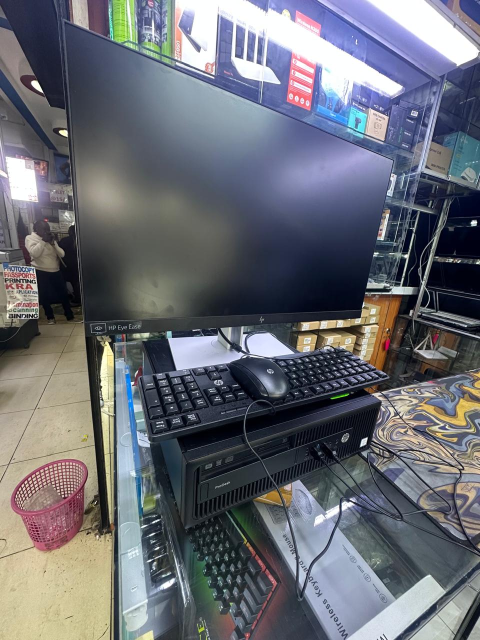 GRADE A EX UK HP DESKTOP 6TH GENERATION 8GB RAM 500 HDD STORAGE AND 24'' MONITOR EDGE TO EDGE KEYBOARD AND MOUSE