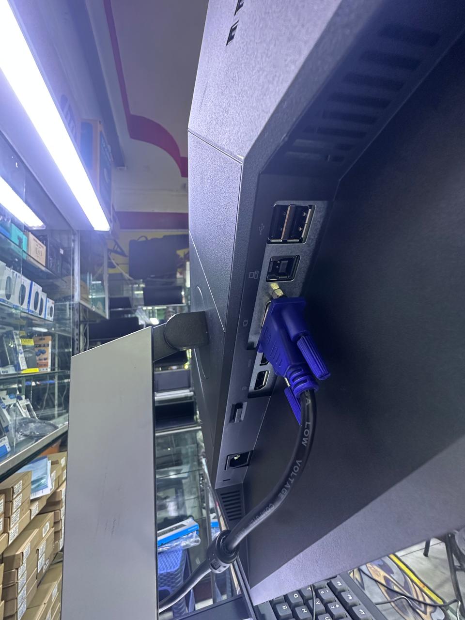 GRADE A EX UK HP DESKTOP 6TH GENERATION 8GB RAM 500 HDD STORAGE AND 24'' MONITOR EDGE TO EDGE KEYBOARD AND MOUSE