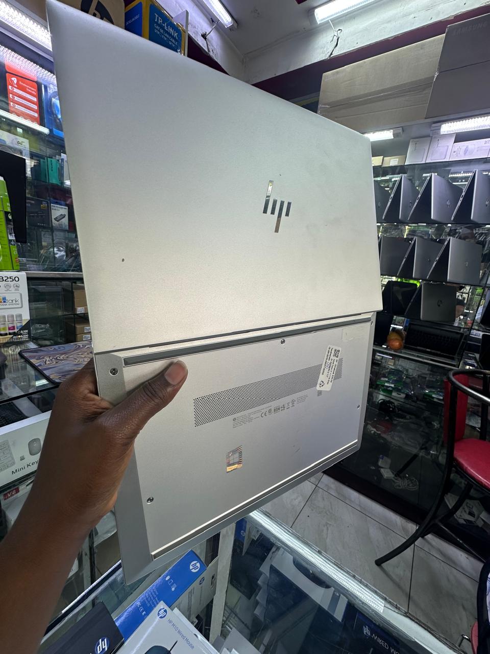 GRADE A EX UK HP ELITEBOOK 830 G8 INTEL COI7 11TH GEN TOUCHSCREEN 16GBRAM 512SSD 6MONTH OF WARANT SPEED OF 3.0GHZ