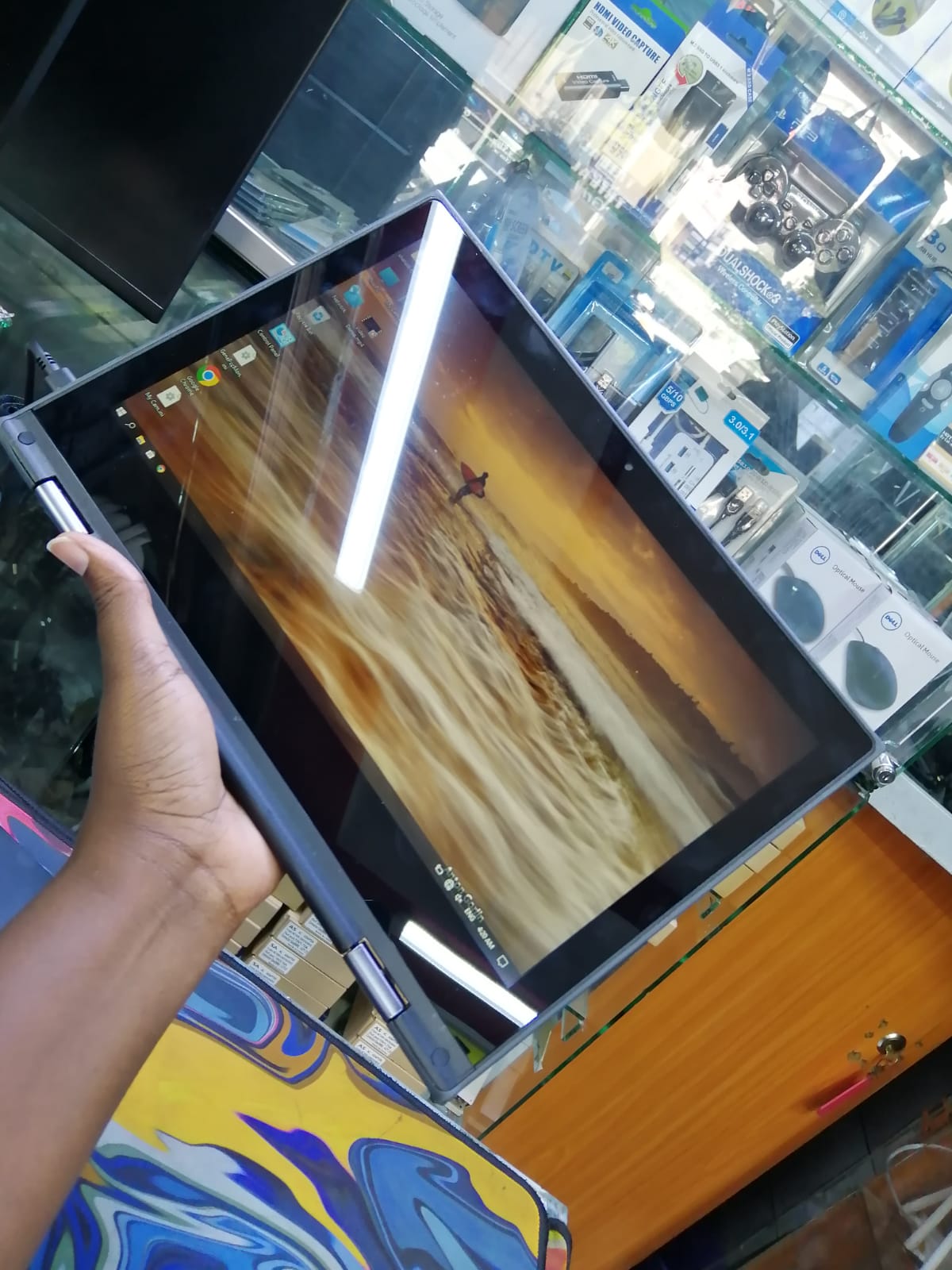 GRADE A EX UK LAPTOP LENOVO 300E X360 INTEL CELERON N 1400 4GB RAM 128 SSD TOUCHSCREEN 4GBRAM 128SSD
