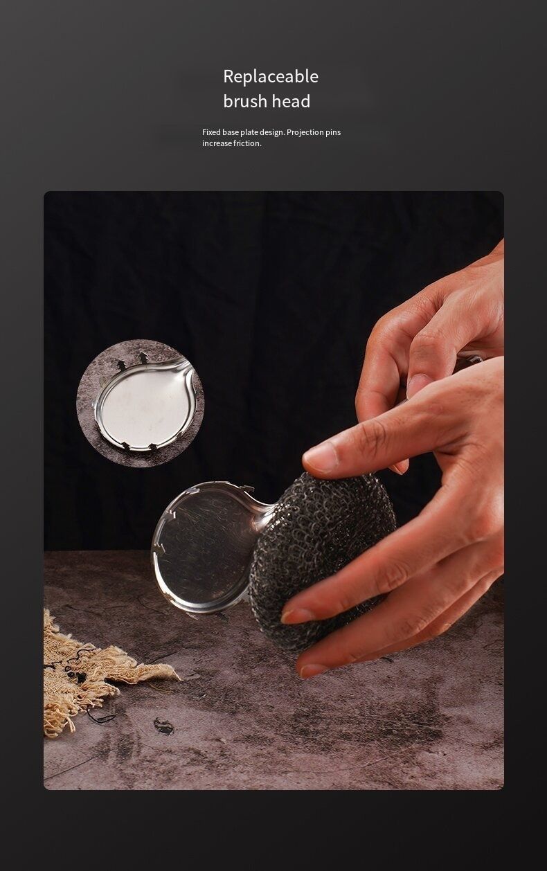 2 pcs stainless steel pot brush with long handle and steel wire ball for kitchen use. It is specially designed to clean pots without damaging them and is not prone to sticking to oil stains