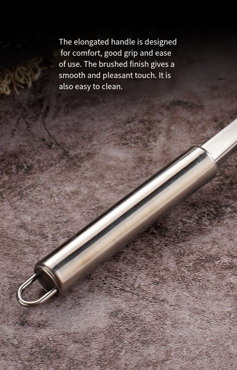 2 pcs stainless steel pot brush with long handle and steel wire ball for kitchen use. It is specially designed to clean pots without damaging them and is not prone to sticking to oil stains