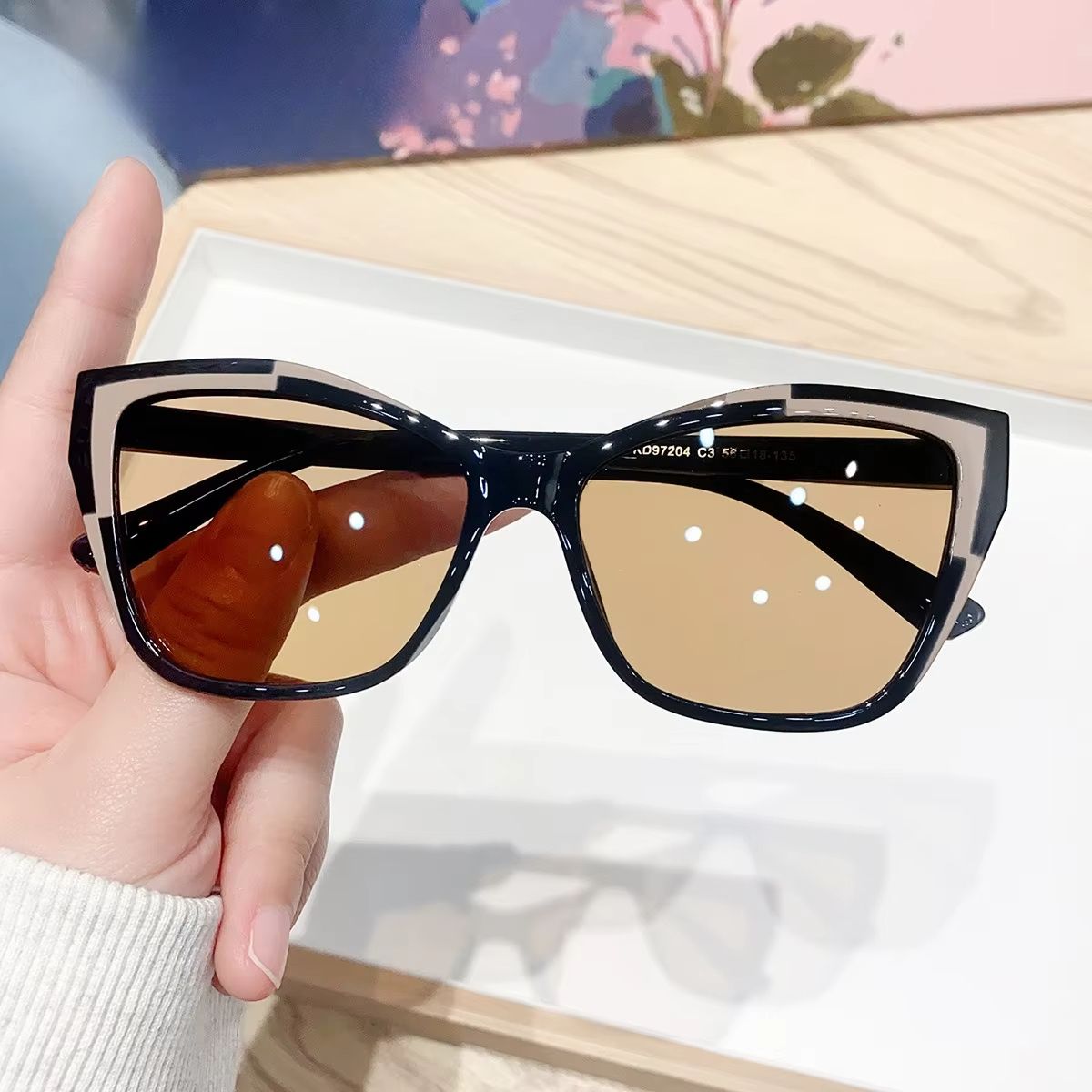 Trendy Contrast Color Cat Eye Sunglasses 2026 New Glasses Frame Women Personality Versatile Sun Glasses Shades UV400 Очки