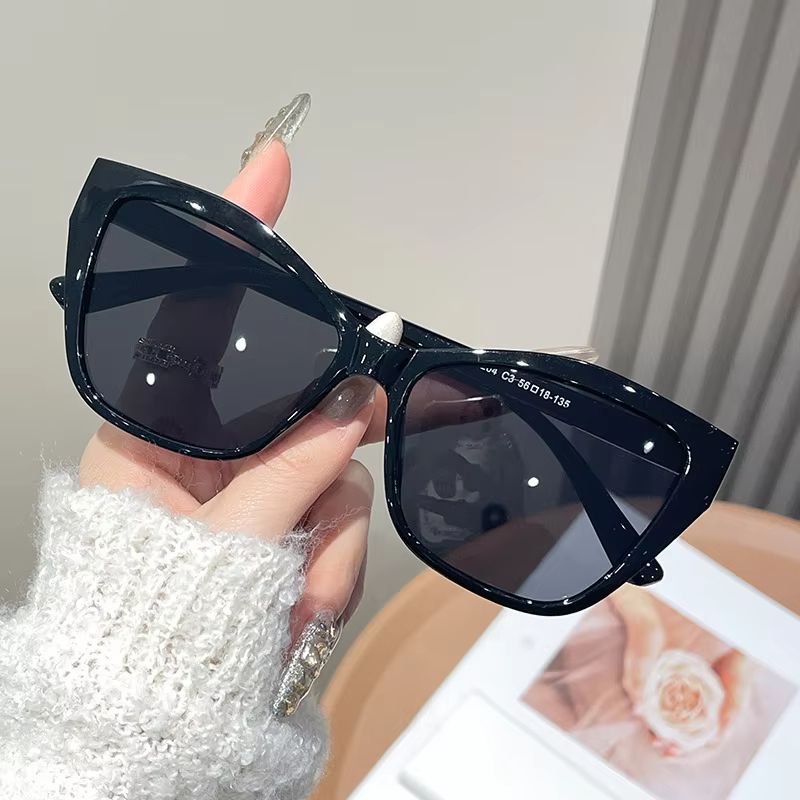 Trendy Contrast Color Cat Eye Sunglasses 2026 New Glasses Frame Women Personality Versatile Sun Glasses Shades UV400 Очки