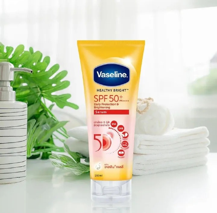 Vaseline Healthy Bright Serum SPF50+ PA++++ Bright Sunscreen Body Lotion Sun Protection With UVA UVB Defense Brightening Moisturizing Serum For Soft Smooth Skin Non Greasy Fast Absorbing Sunblock