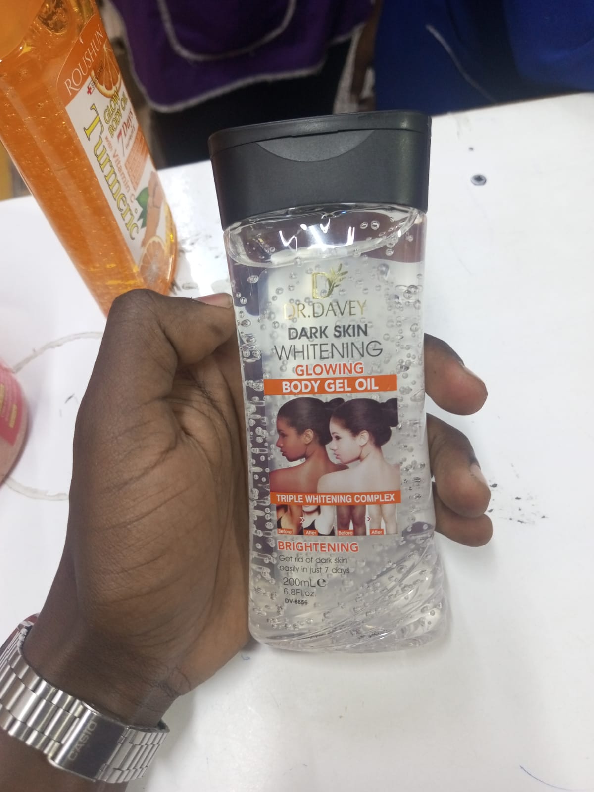 Dr. Davey Dark Skin Whitening Glowing Body Gel Oil, Brightening & Moisturizing Skin Care Gel with Triple Whitening Complex for Even Tone, Smooth Radiant Skin 200ml